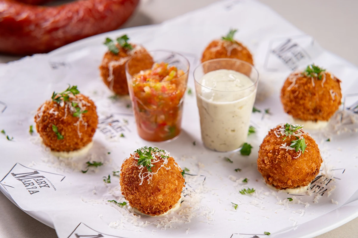 BOLINHO DE LINGUIÇA BLUMENAU